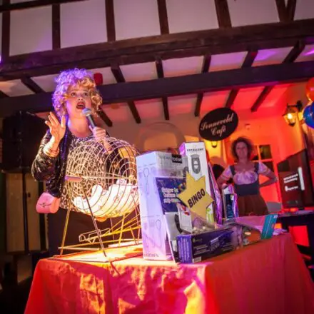 Online muziek bingo, online bingo, online bedrijfsuitje Utrecht, coronaproof uitjes